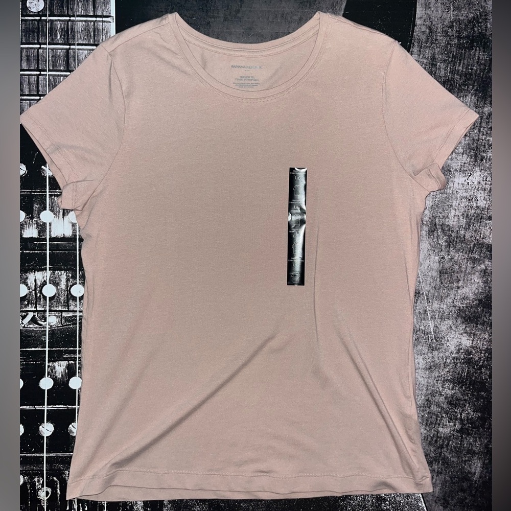 NWT Banana Republic T-Shirt